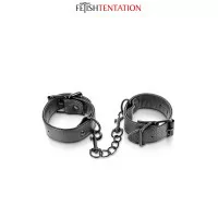 Adjustable handcuffs in vegetable leather